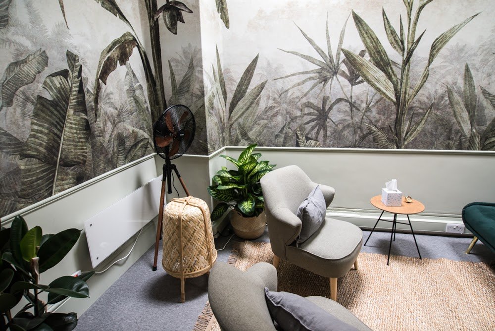 Naz Altinok Psychotherapy and Counselling
